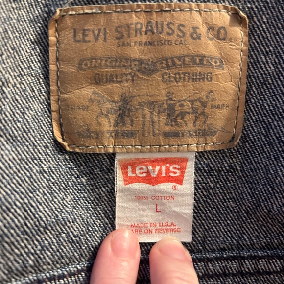 Vintage Levi’s denim jacket - Picture 4 of 4
